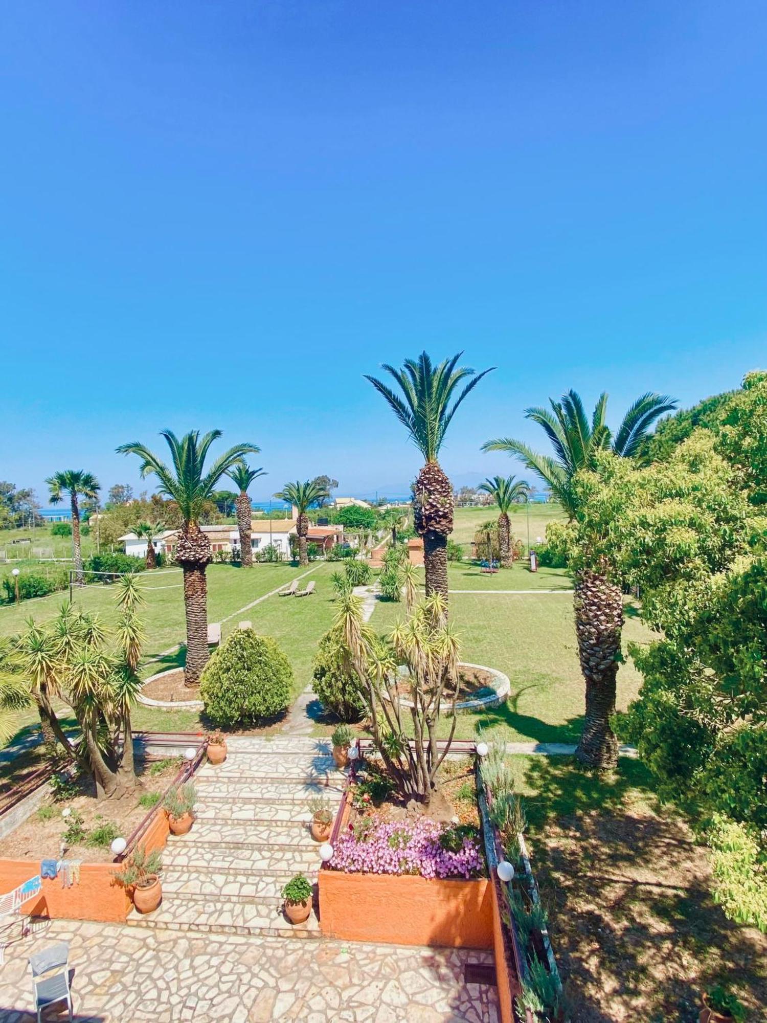 Villa Pami Almiros Beach Eksteriør bilde